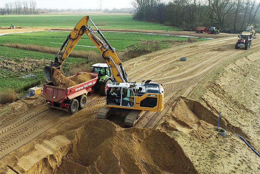 Baustellenlogistik-Schlepper-Kippmulde-Osterholz-Scharmbeck-Neu-Wulmstorf-HAHN-Transport-GmbH